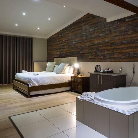 Hotel @ 塞昆达 外观 照片