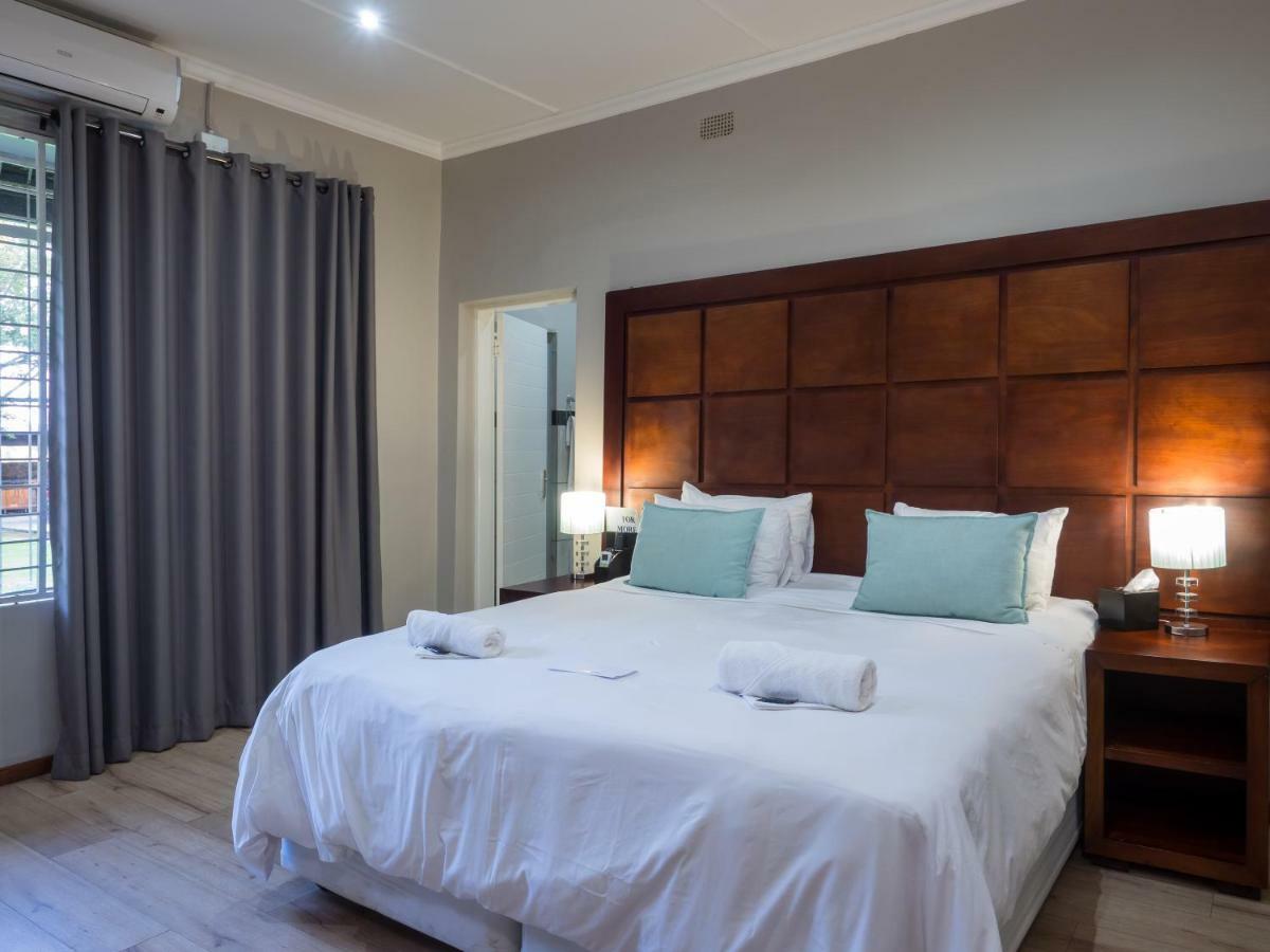 Hotel @ 塞昆达 外观 照片